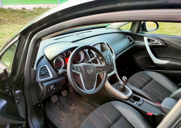 Opel Astra cena 27900 przebieg: 146200, rok produkcji 2012 z Płońsk małe 301